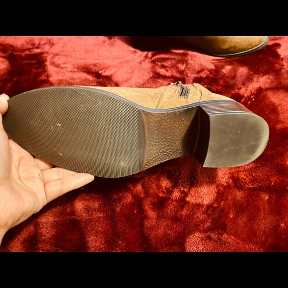 Booties - Picture 5 of 5